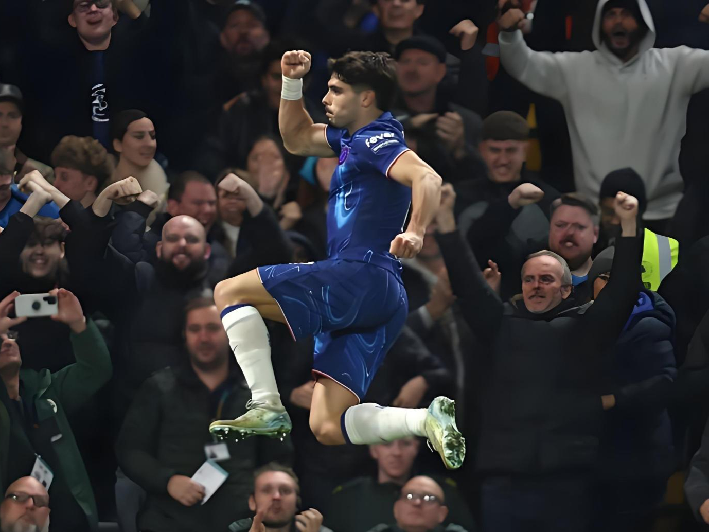 国际比赛日西汉姆遗憾出局——欧超杯节点到来；媒体盛赞；细节决定成败