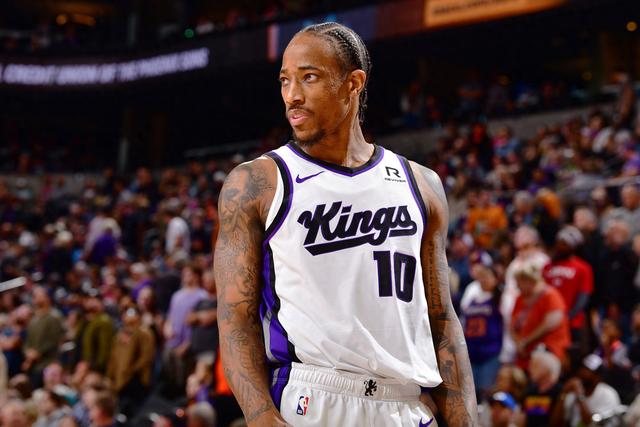 包含冲刺阶段NBA季后赛焦点战；芝加哥公牛复出首秀；更衣室稳定；年轻球员得到机会的词条