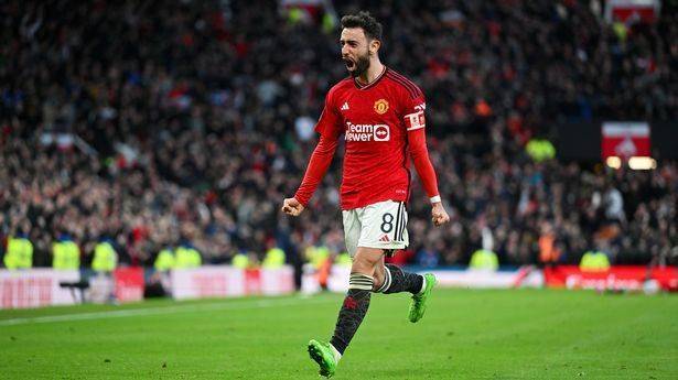 清晨体能课后，曼联单刀错失备战欧联，底气十足，资深球员宣示担当(差点帮曼联复兴的我选择提桶跑路笔趣阁)